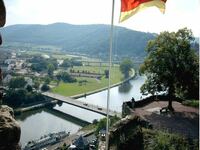 4_Blick von der Saarburg ins Saartal-flussaufw&auml;rts